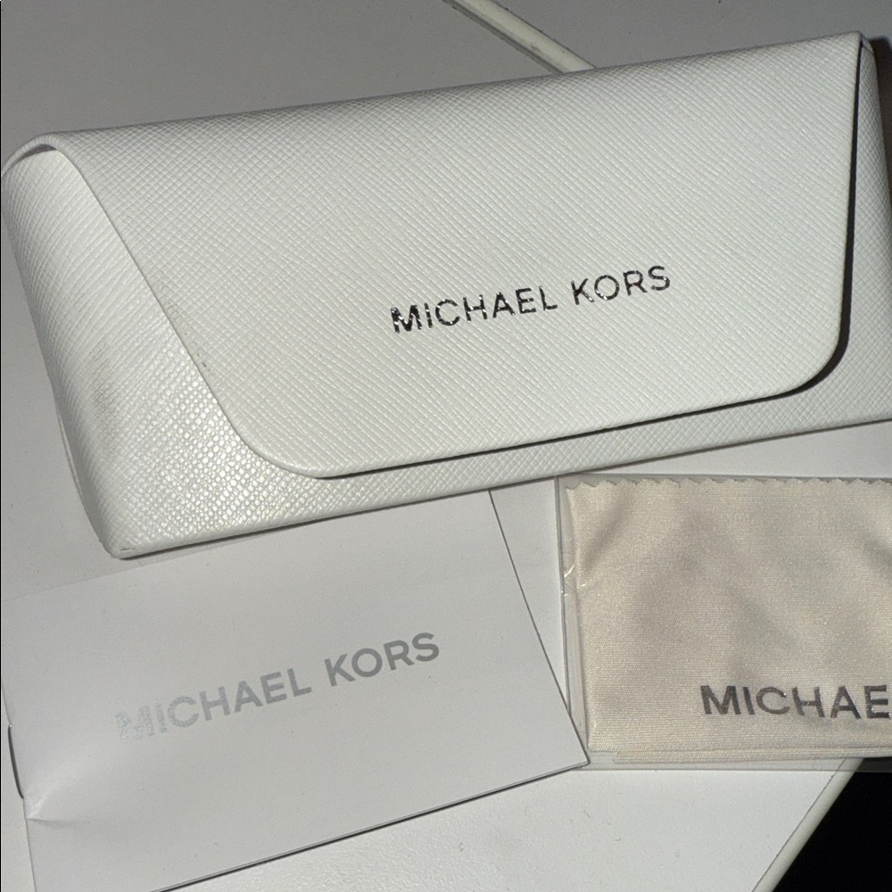 Michael Kors White Glasses Case with cloth